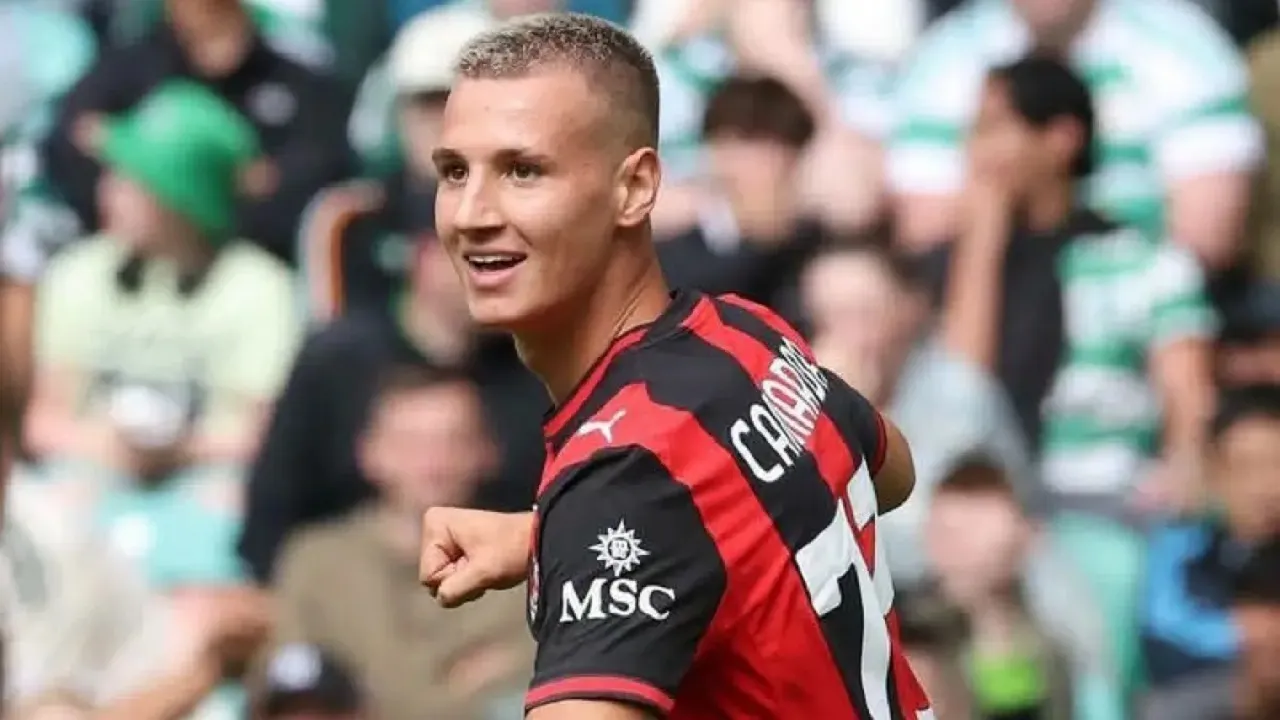 Perpanjang Kontrak di Milan, Francesco Camarda: Ini Langkah Awal