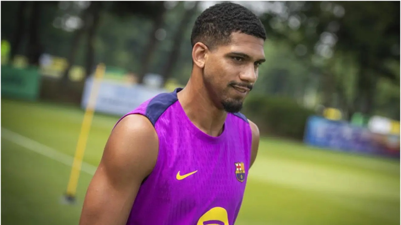Ronald Araujo Akan Semakin Jelas Nasibnya di Barcelona Usai Pramusim