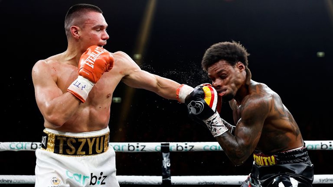 Tim Tszyu Kalahkan Spence Jr, Comeback Sang Mantan Juara Berakhir Pahit