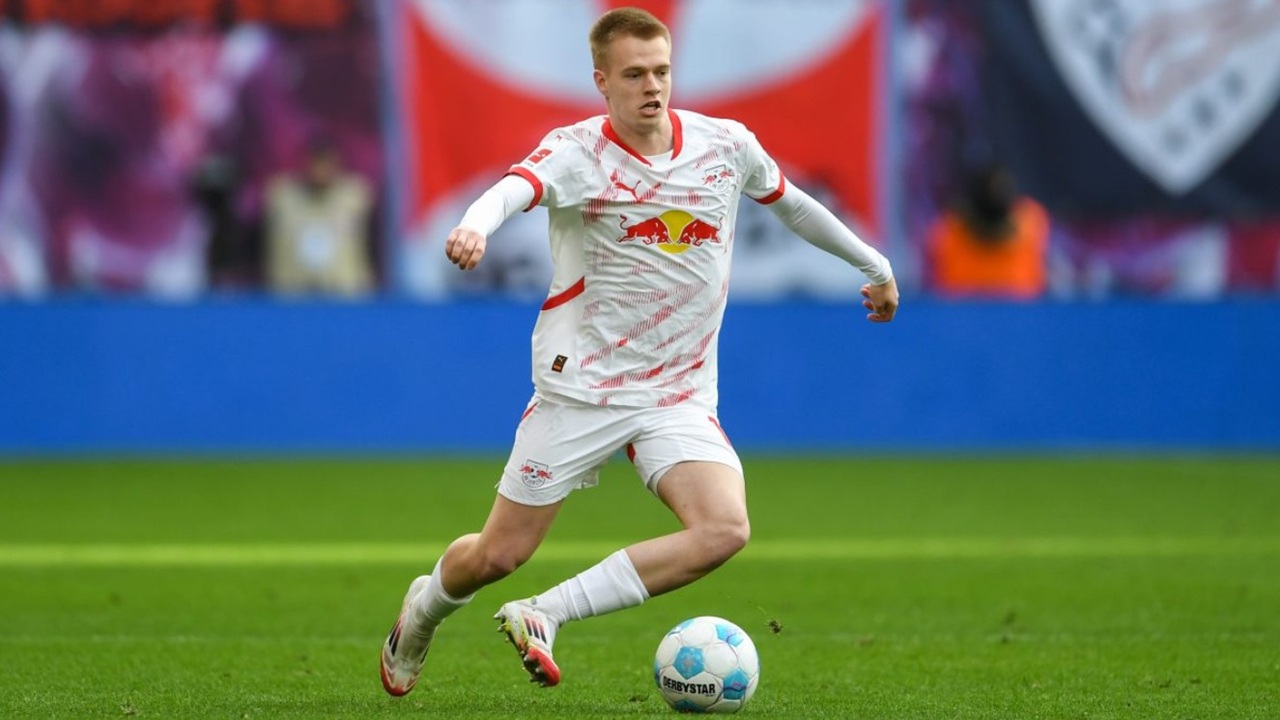 Usai Dipinjamkan, Pelatih RB Leipzig Buka Peluang Pertahankan Vermeeren
