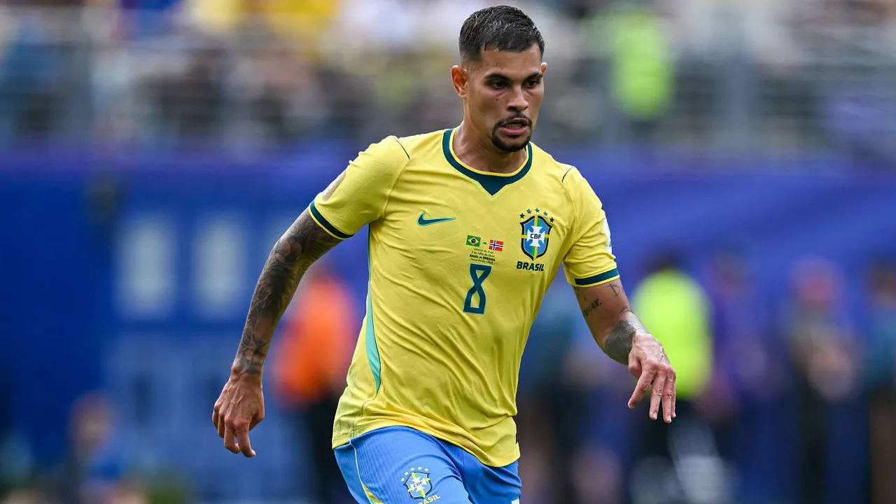 Bruno Guimaraes Desak Arsenal Beri Kejelasan Soal Transfer