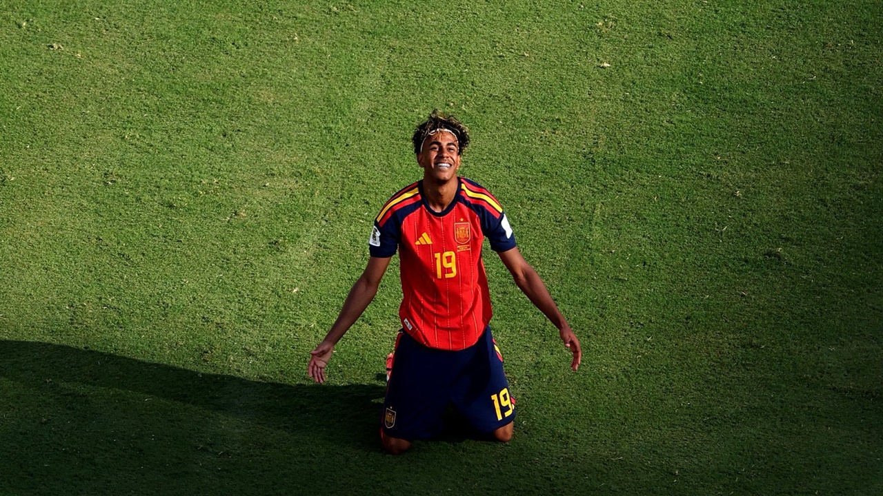 Lamine Yamal Desak Barcelona Rekrut Bintang Tottenham Seharga Rp. 1,4 T