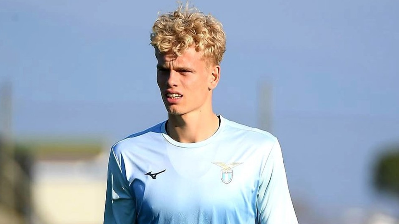 Lazio Tolak Tawaran Sporting CP Untuk Defender Denmark