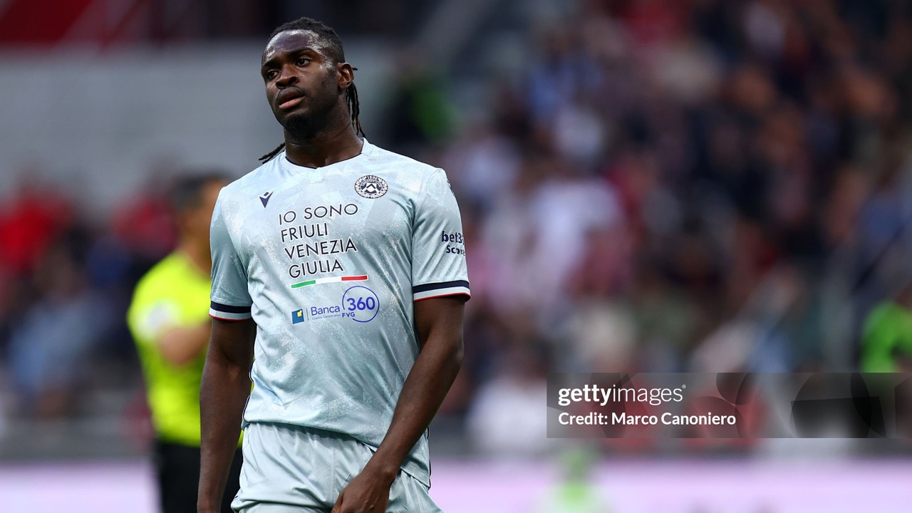 Leeds United Mundur dari Perburuan Oumar Solet