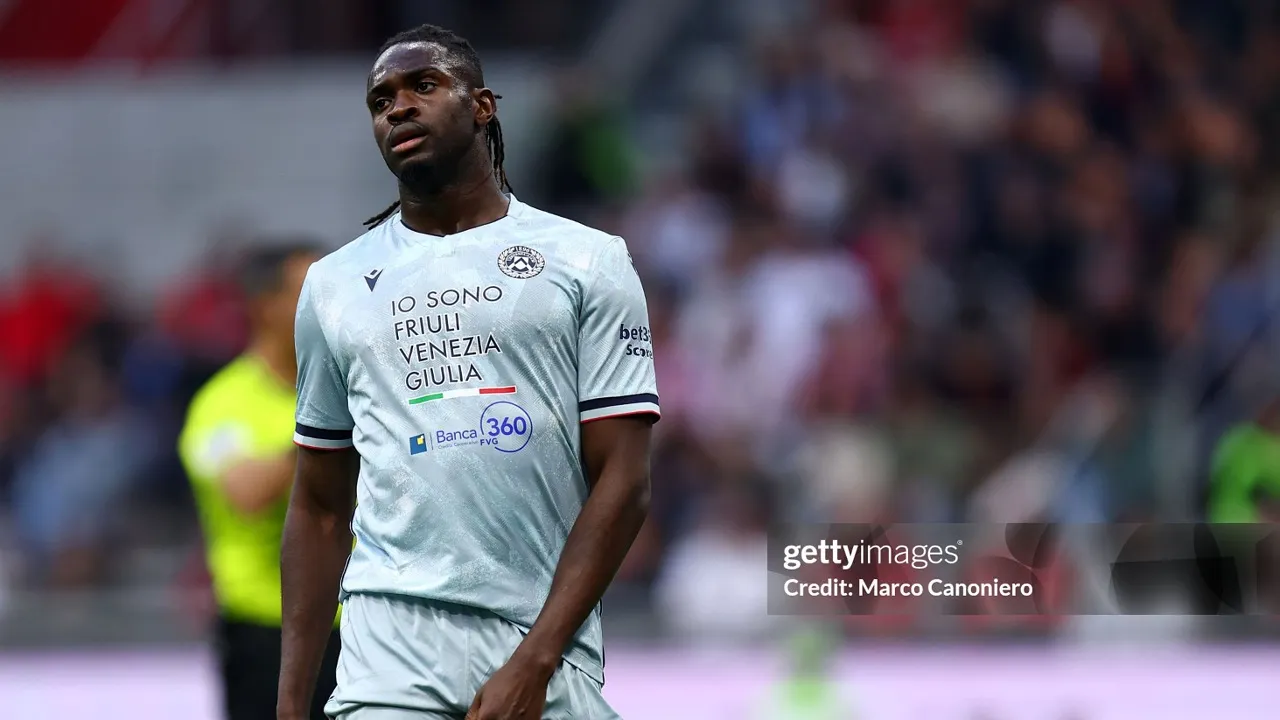Leeds United Mundur dari Perburuan Oumar Solet