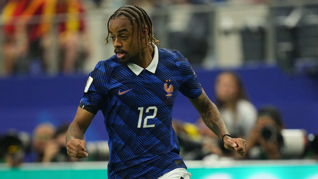 Liverpool Tak Ingin Terburu-buru Tuntaskan Transfer Bradley Barcola