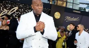 Magic Johnson Soroti Kelemahan Pertahanan Sixers