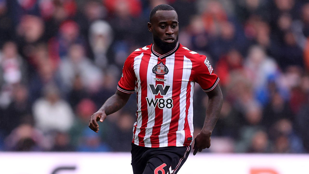 PSV Eindhoven Diklaim Masih Berpeluang Rekrut Lutsharel Geertruida