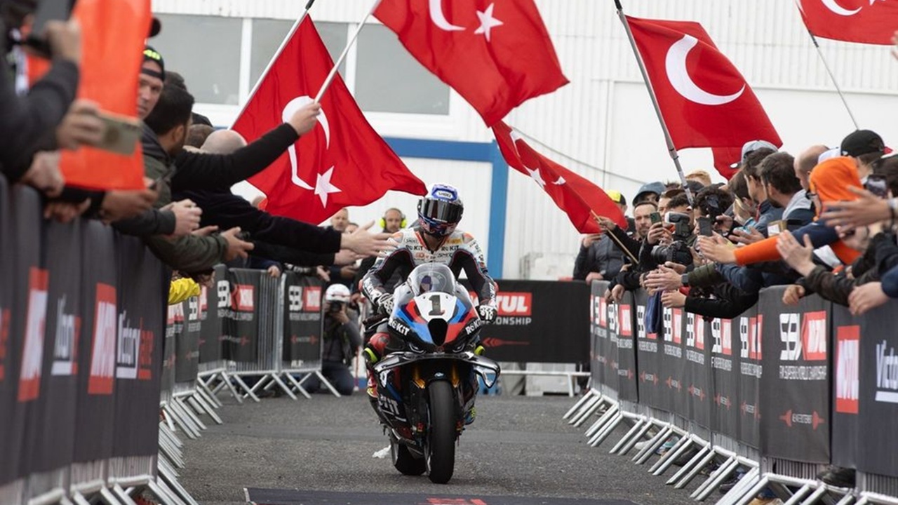 Toprak Razgatlioglu Belum Perform di MotoGP, BMW Buka Pintu ke WSBK Lagi