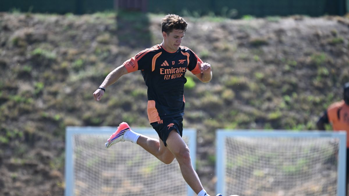 Christos Tzolis Perkuat Arsenal Hadapi Coventry City