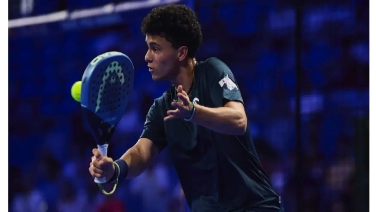 Coquito Zamora Rayakan Kemenangan di FIP Padel Silver Mimosa Porto