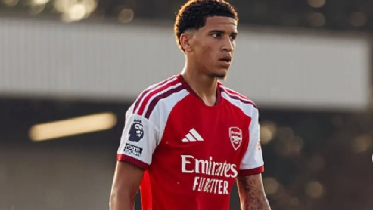 Demiane Agustien Arsenal berpeluang bela Timnas Indonesia