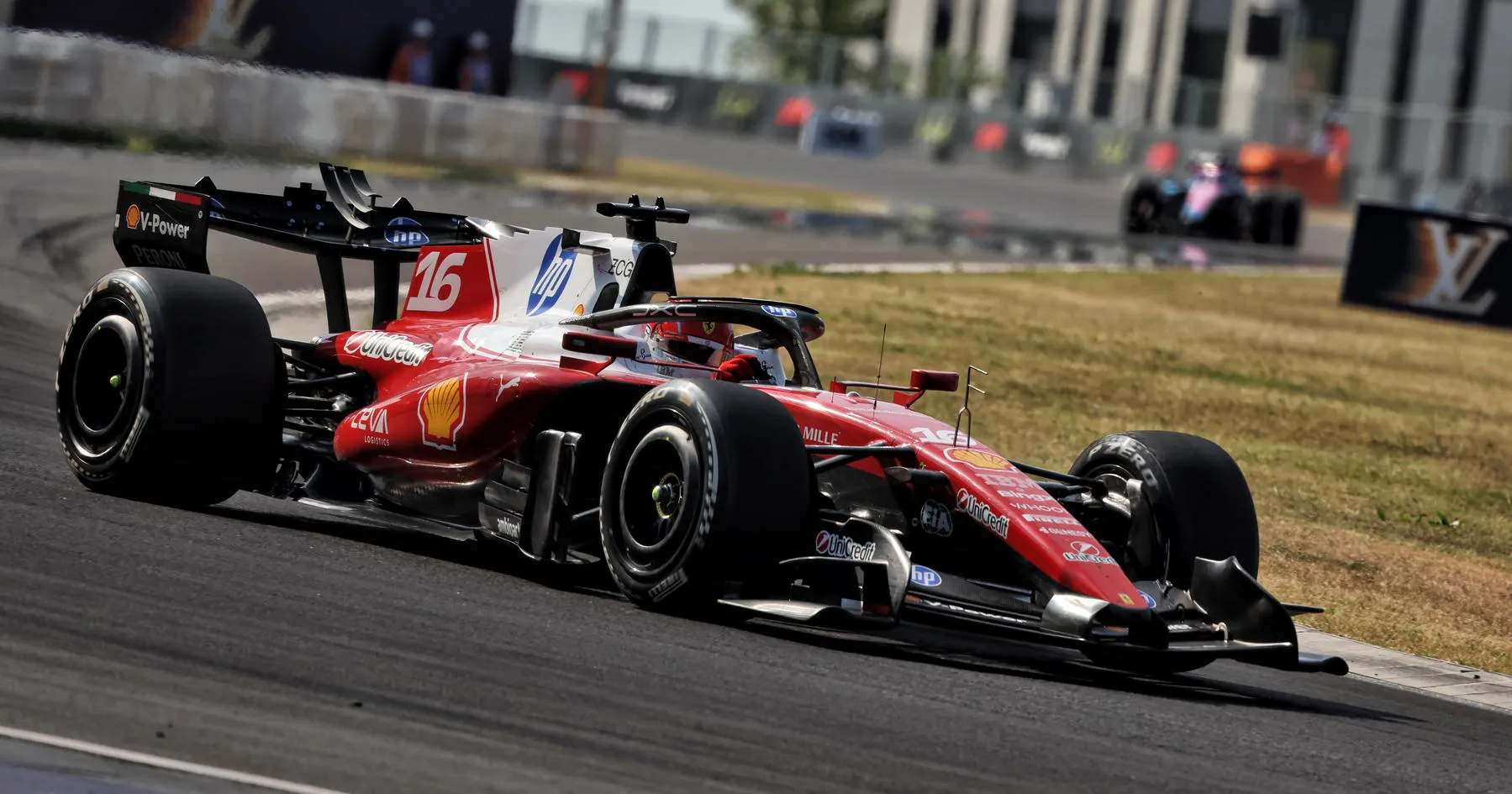 Leclerc Soroti Pola Aneh Ferrari Usai GP Hungaria - sumber: (racingnews365)