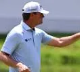 Lucas Glover Jelaskan Alasan Lepas Sepatu di 3M Open