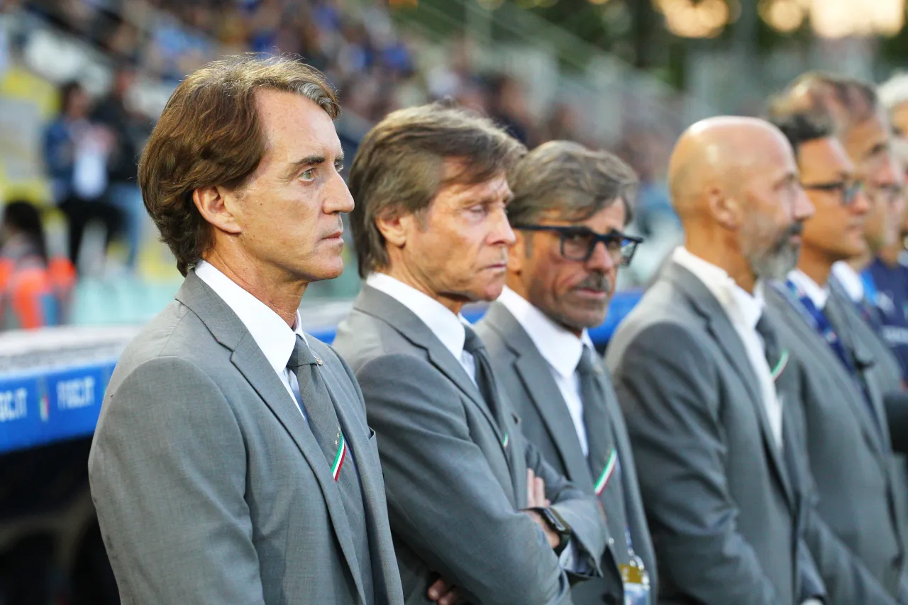 Mancini dan Ranieri Siap Ungkap Visi di Konferensi Pers Perdana Italia - sumber: (footballitalia)