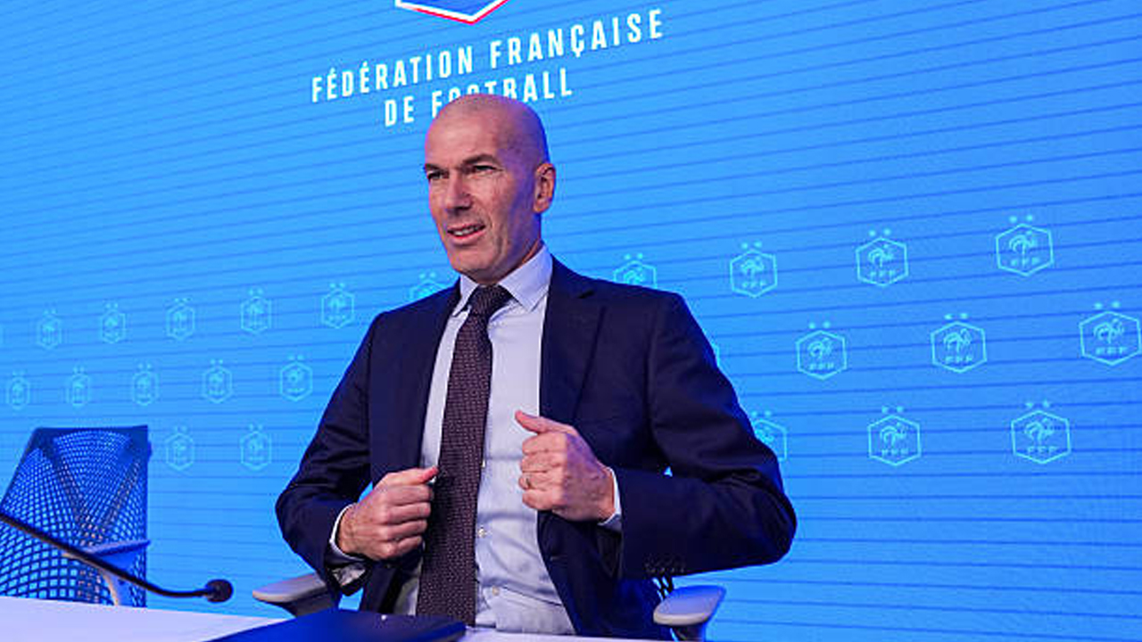 Mulai Era Baru Bersama Timnas Prancis, Ini Lawan Pertama Zinedine Zidane