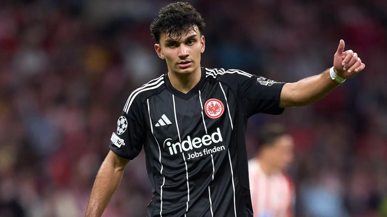 Pelatih Galatasaray Akui Tertarik Datangkan Can Uzun dari Frankfurt