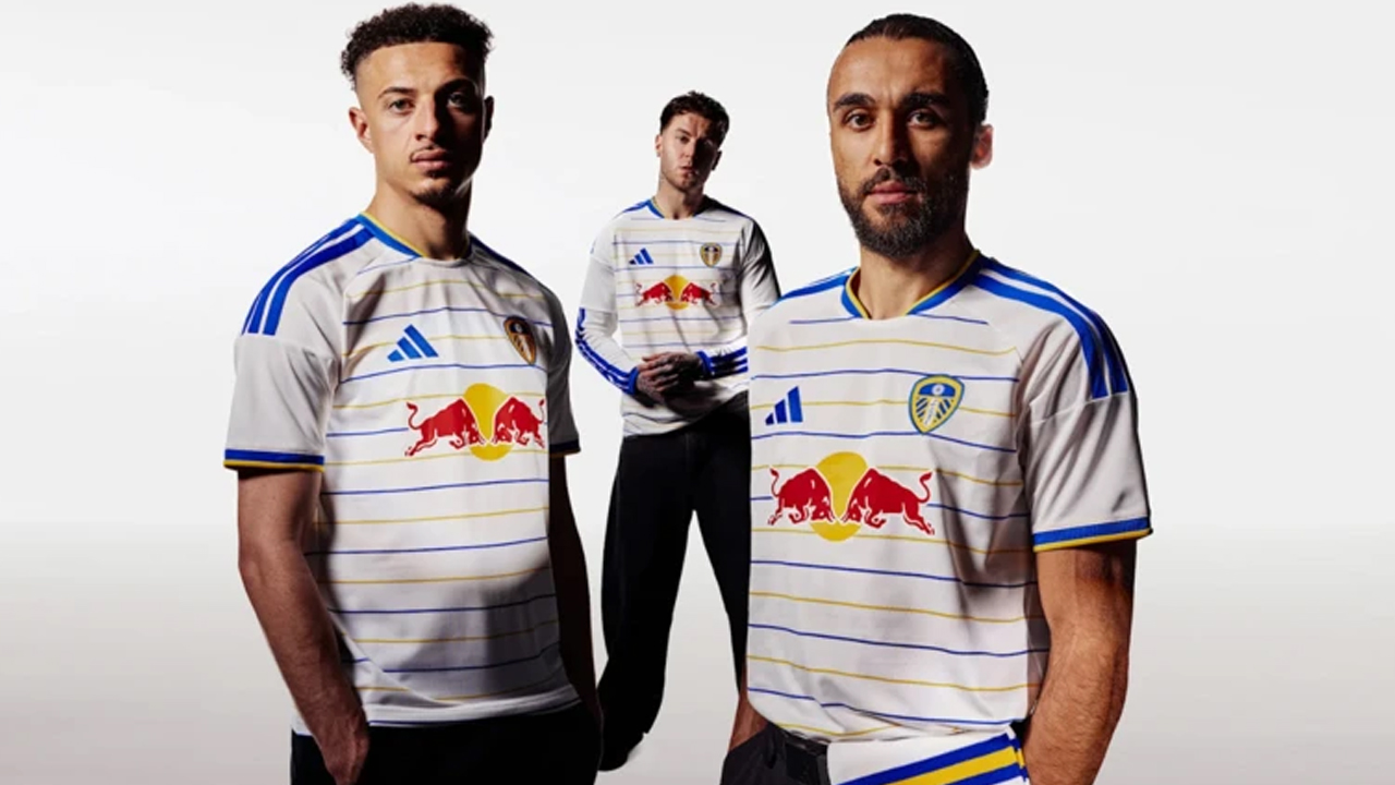 Penuh Makna Sejarah, Leeds United Resmi Rilis Jersey Kandang 2026-27