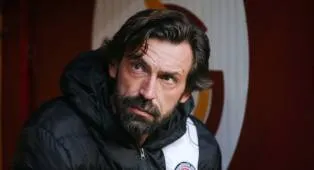 Rivera Ragukan Pirlo Sebagai Pilihan Tepat untuk Timnas Italia