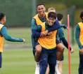Tomiyasu Latihan Bersama Rival Liga Inggris Usai Tinggalkan Arsenal