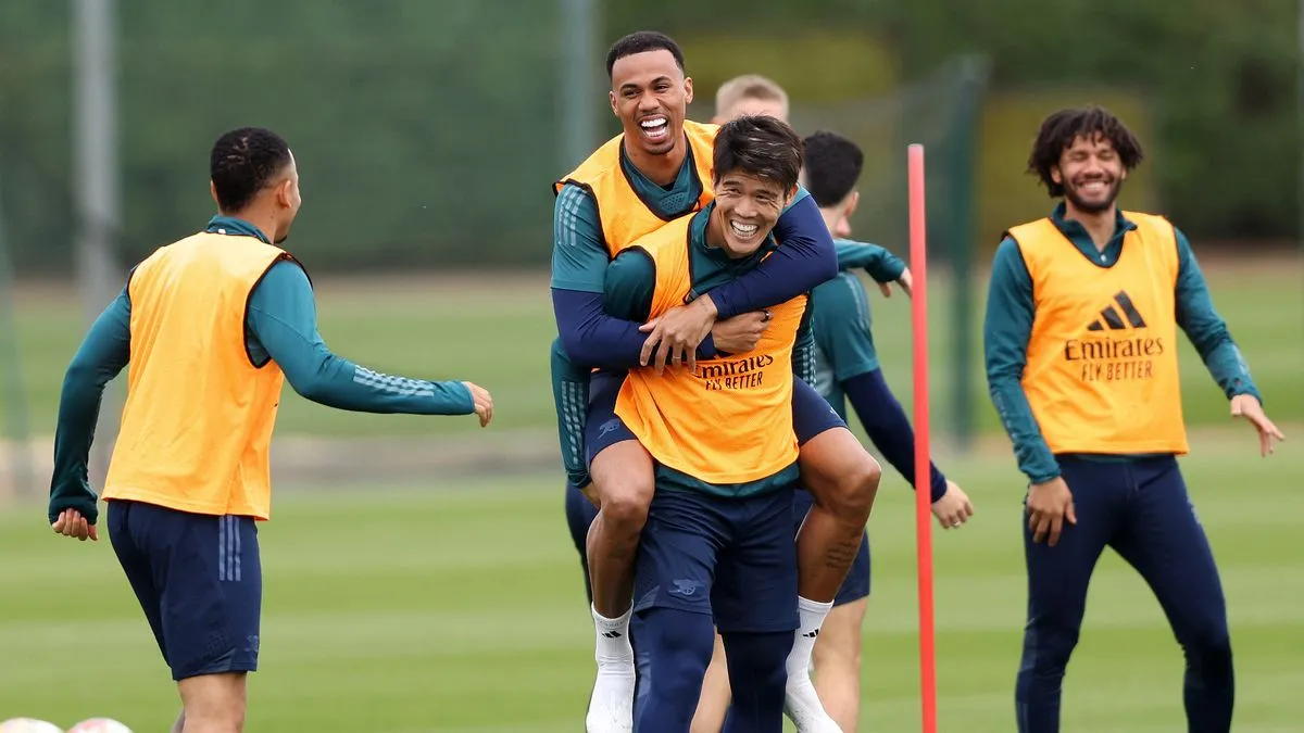 Tomiyasu Latihan Bersama Rival Liga Inggris Usai Tinggalkan Arsenal - sumber: (footballlondon)
