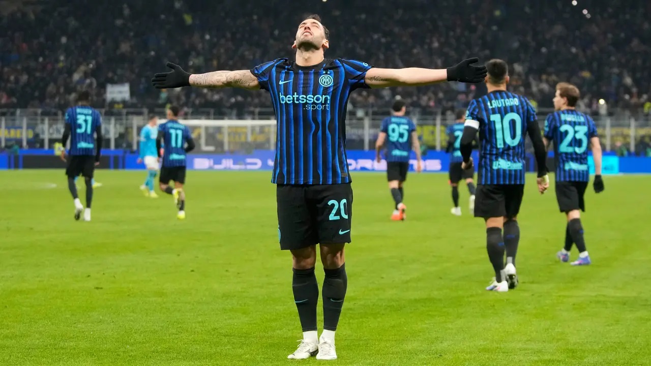 Usai Musim Panas Penuh Gejolak, Hakan Calhanoglu Masuki Periode Tenang