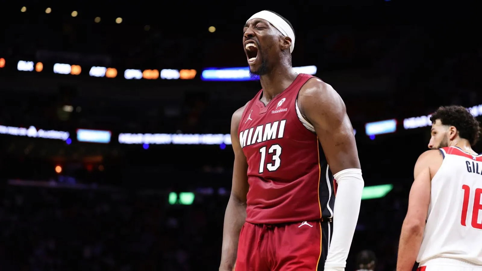 Bam Adebayo Antusias Hadapi Persaingan Ketat NBA Timur - sumber: (mainbasket)
