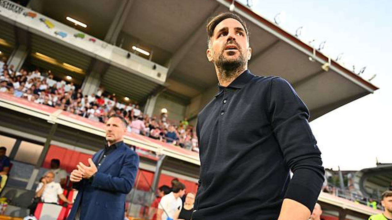 Cesc Fabregas Ungkap Alasan Como Merekrut Kaiki dan Luis Milla