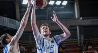 Crvena Zvezda Resmi Dapatkan Tanda Tangan Vojin Medarevic