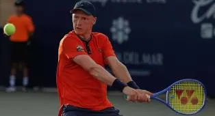 Edward Winter Curi Perhatian Dengan Kemenangan Pertama Di Los Cabos