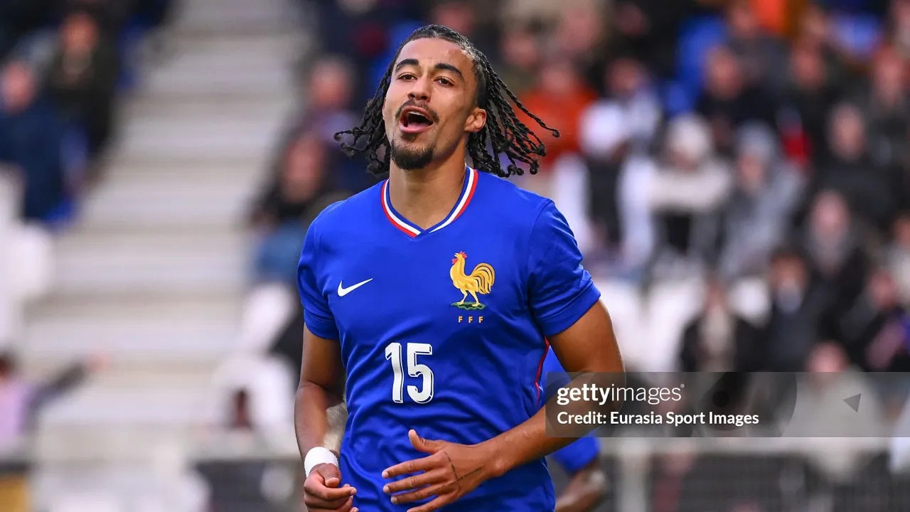 Everton memantau Nathan Zeze yang mempertimbangkan meninggalkan FC Neom demi kembali bermain di Eropa