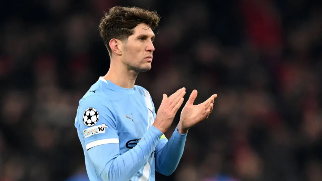 Momblano: John Stones Datang, Gap Pertahanan Inter dan Juve Makin Jauh