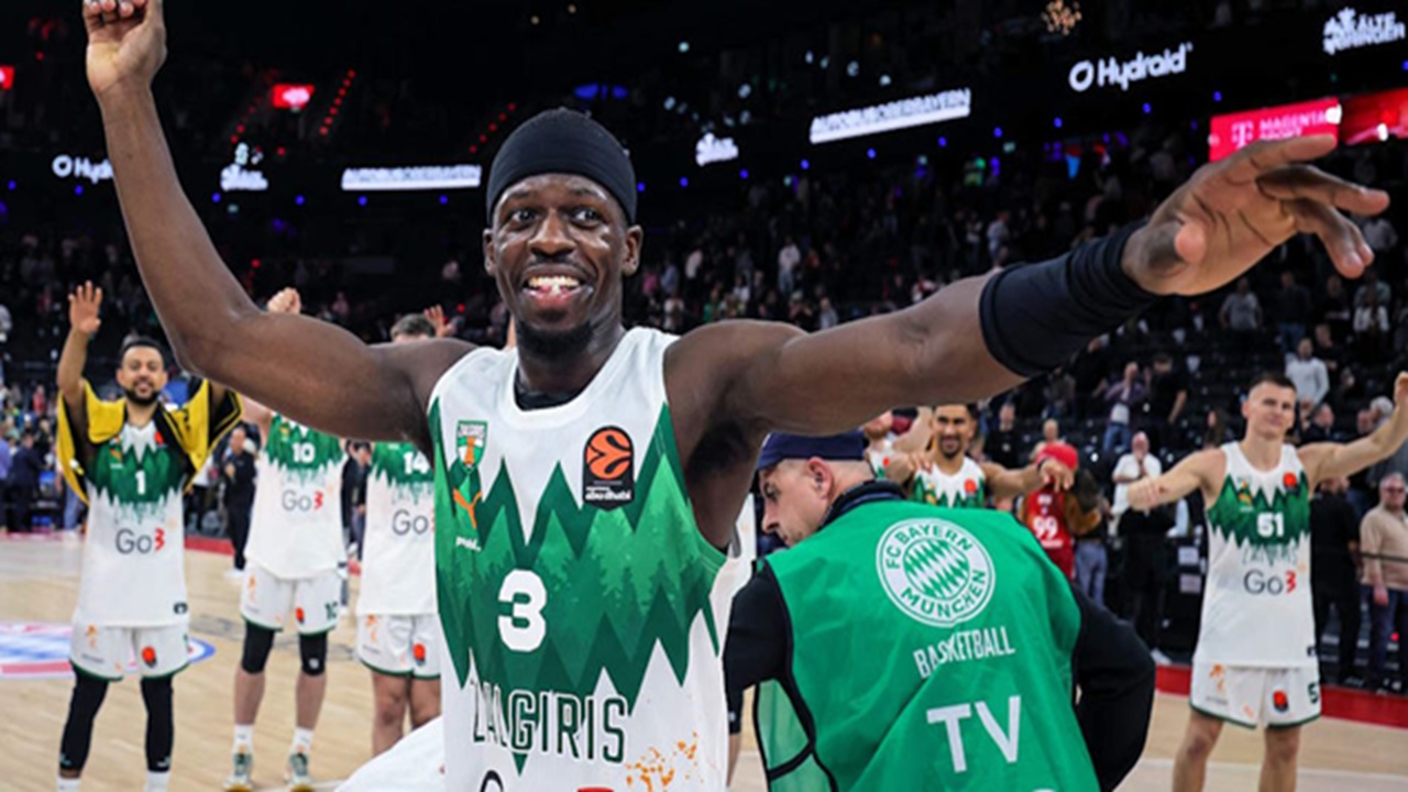 Panathinaikos Coba Menawarkan Kontrak ke Sylvain Francisco