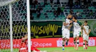 Persebaya Surabaya 1-0 PSMS Medan, Bajul Ijo Ke Semifinal Piala Presiden