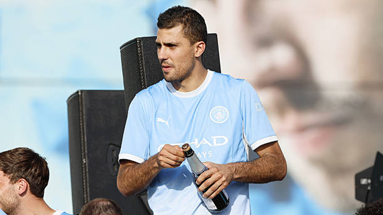 Rodri Jalani Operasi Punggung, Gelandang Manchester City Masuk Masa Rehabilitasi