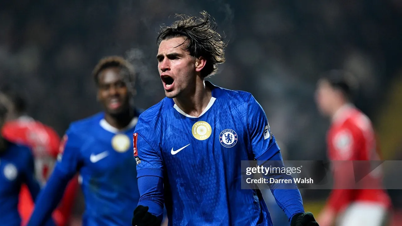 Marc Guiu berpeluang kembali ke La Liga setelah Sevilla memimpin perburuan striker Chelsea