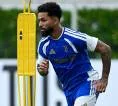 Douglas Luiz Punya Mimpi Gabung Manchester United