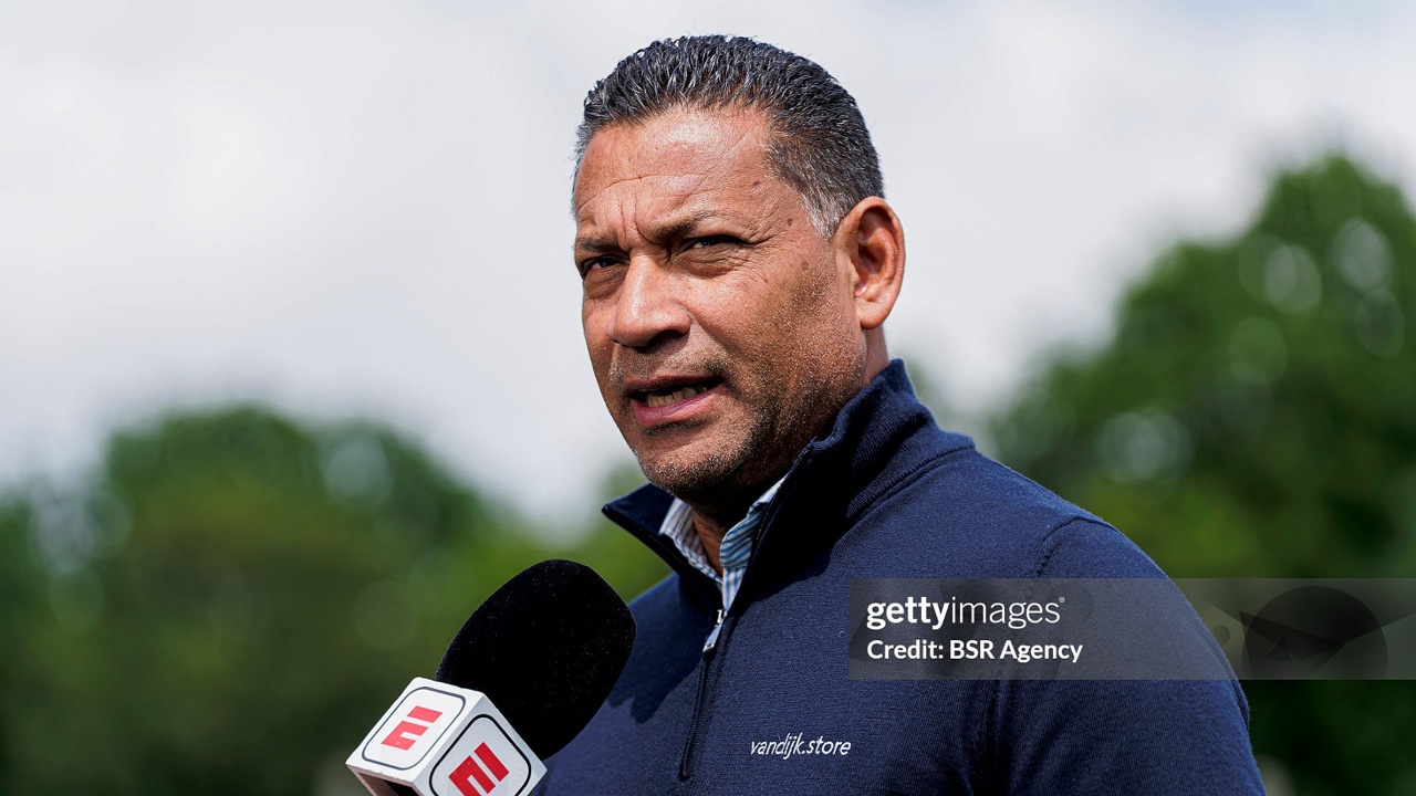 Henk Fraser Resmi Ditunjuk sebagai Pelatih Timnas Suriname