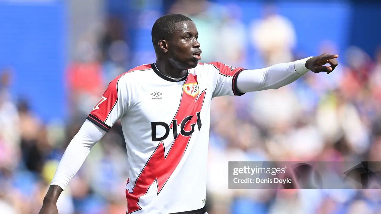 Hull City mengajukan tawaran €18 juta demi memboyong Nobel Mendy dari Rayo Vallecano