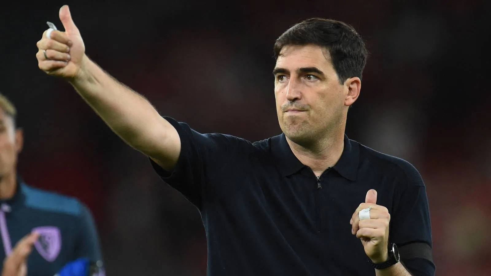 Liverpool Bidik Penyerang Kelas Dunia dengan Tawaran £60 Juta - sumber: (givemesport)