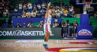 Real Madrid Tertarik Mendatangkan Lester Quinones