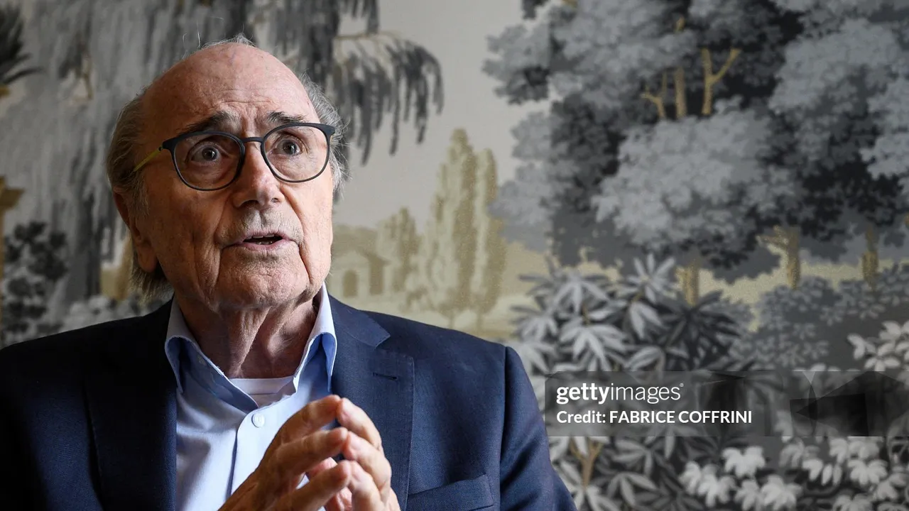 Sepp Blatter menilai rencana FIFA membuka investasi untuk Piala Dunia mengancam jati diri sepak bola