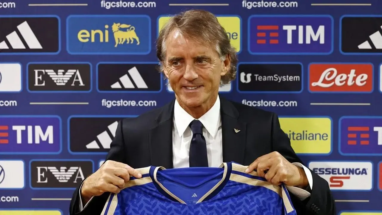 Tiga Alasan Kembalinya Roberto Mancini ke Timnas Tuai Pro-Kontra