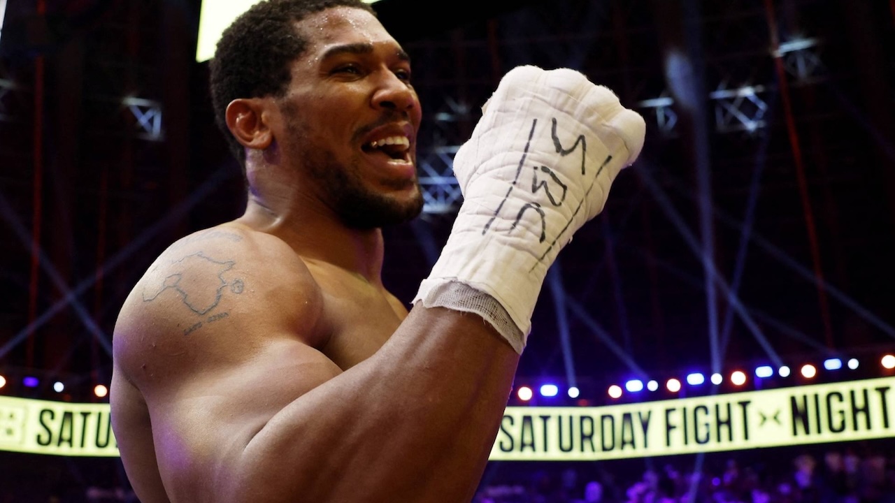 Tony Bellew Tak Sepakat Anthony Joshua Disebut Sudah Tak Sekuat Dulu