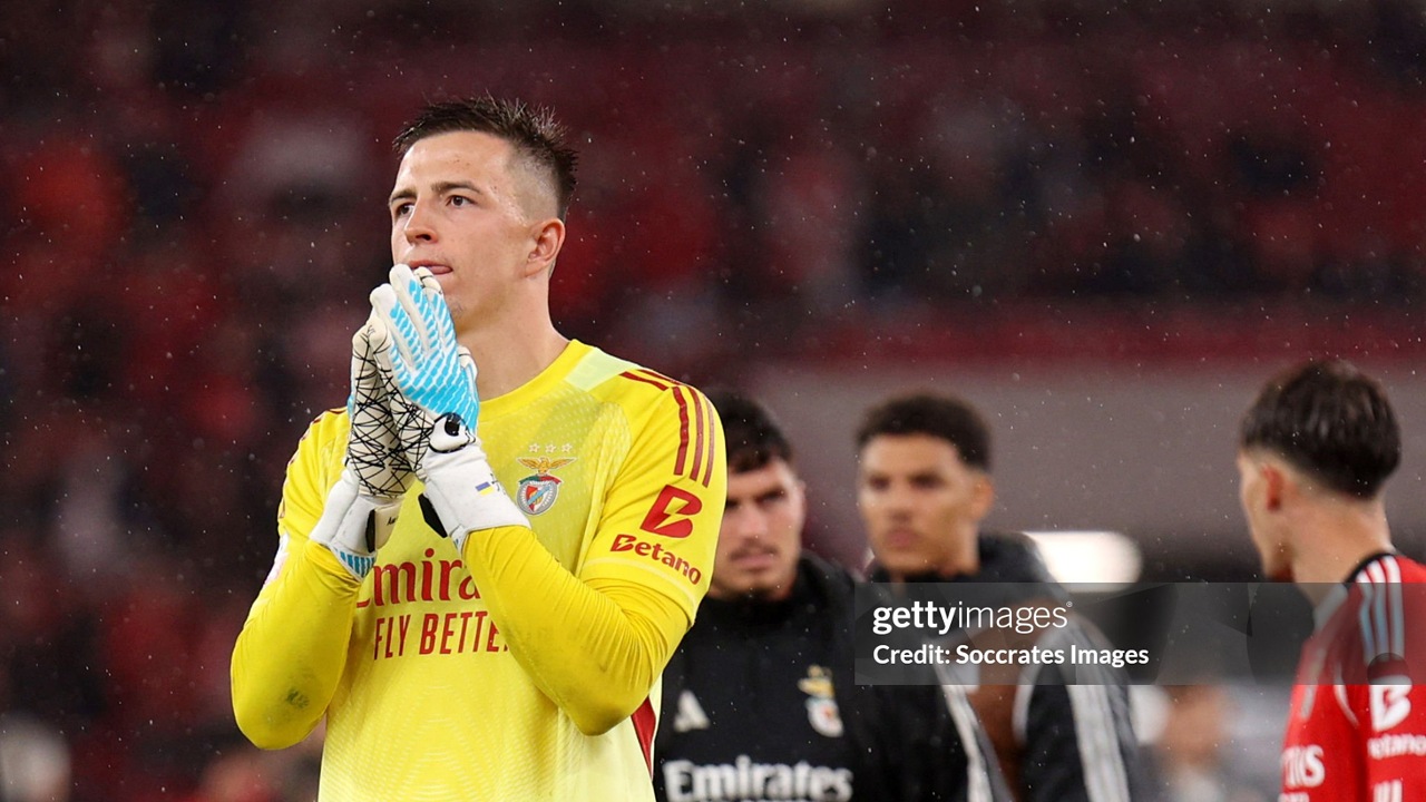 Tottenham dan Aston Villa Bersaing Kejar Anatoliy Trubin