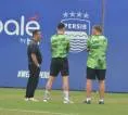 Umuh Tuntut Persib Tetap Main Maksimal Walau Sudah Lolos