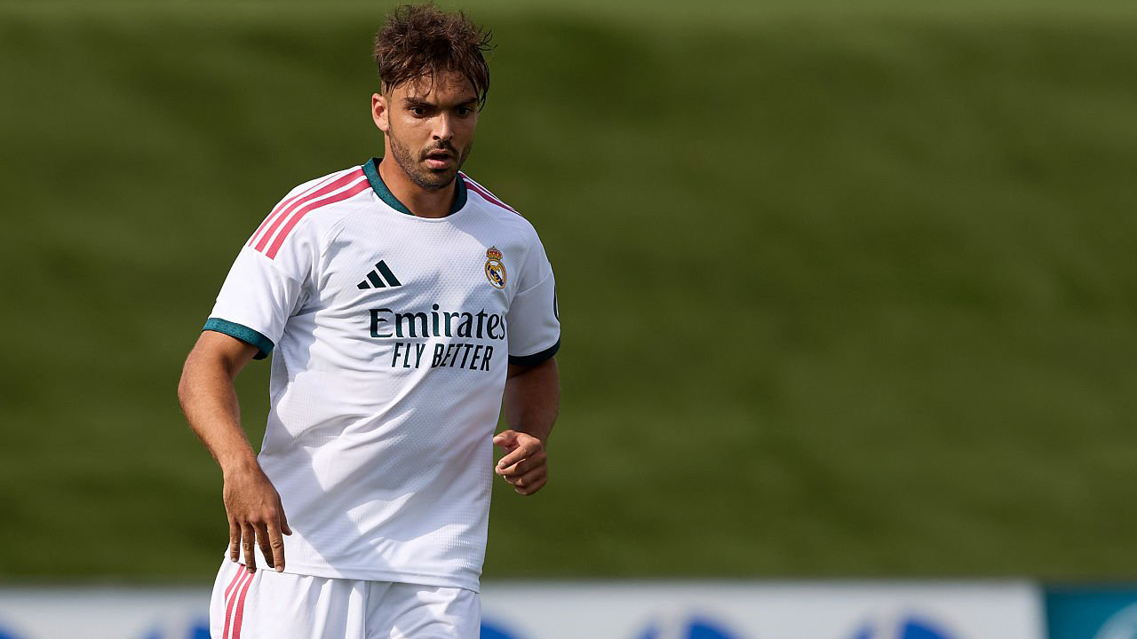 Cedera Tak Ubah Rencana, Real Madrid Tetap Siap Lepas Raul Asencio