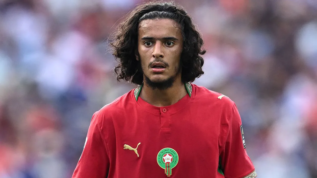 City Dekati Ayyoub Bouaddi, Jalan Real Madrid Dapatkan Rodri Makin Terbuka