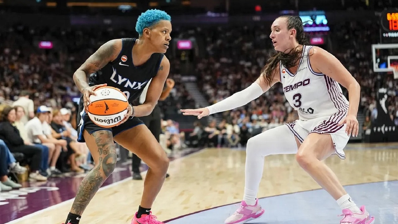 Courtney Williams Dipuji Usai Tampil Apik Lawan Toronto Tempo