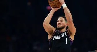 Devin Booker Tetap Pantas Jadi Sorotan Utama NBA